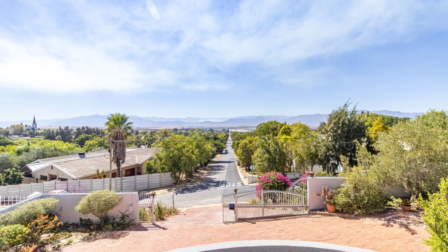 4 Bedroom Property for Sale in Riebeek Kasteel Western Cape